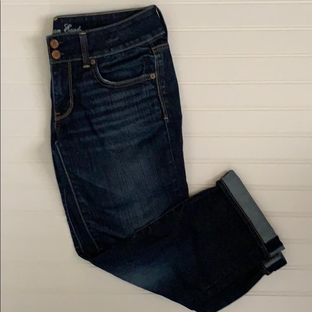 AE artist capris